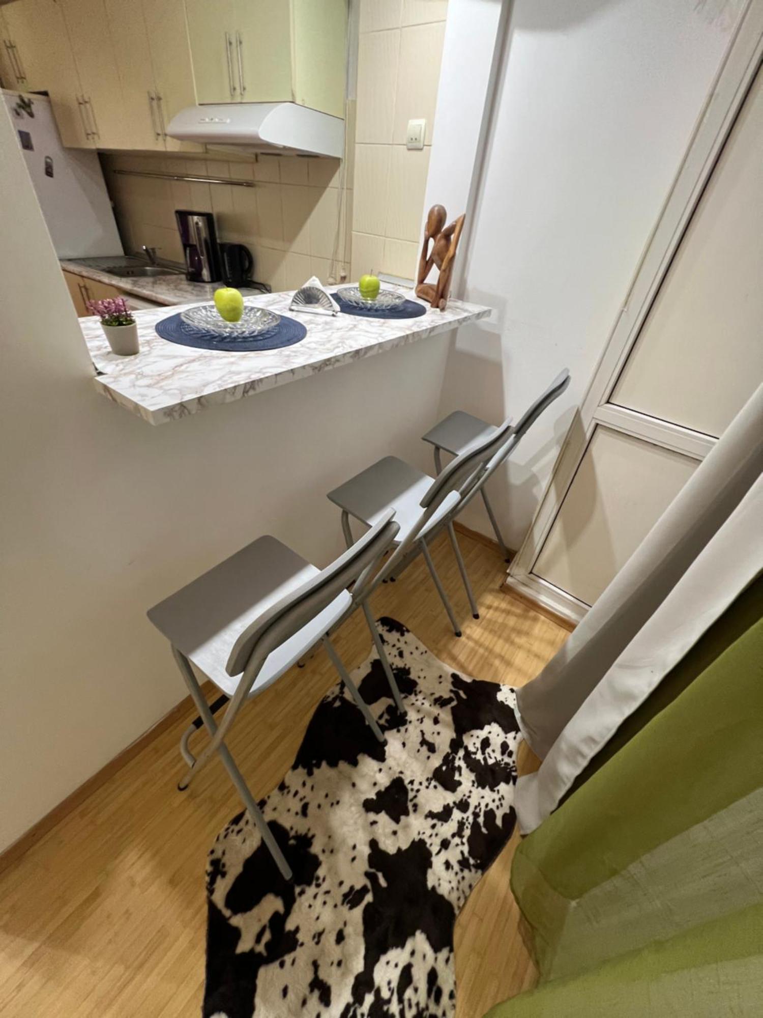 Kiwi Apart-Hotel 1Br Wi-Fi Free - Close To Old Town - Cozy Location - Shorter Or Longer Stay - R&M Boutique 布加勒斯特 外观 照片