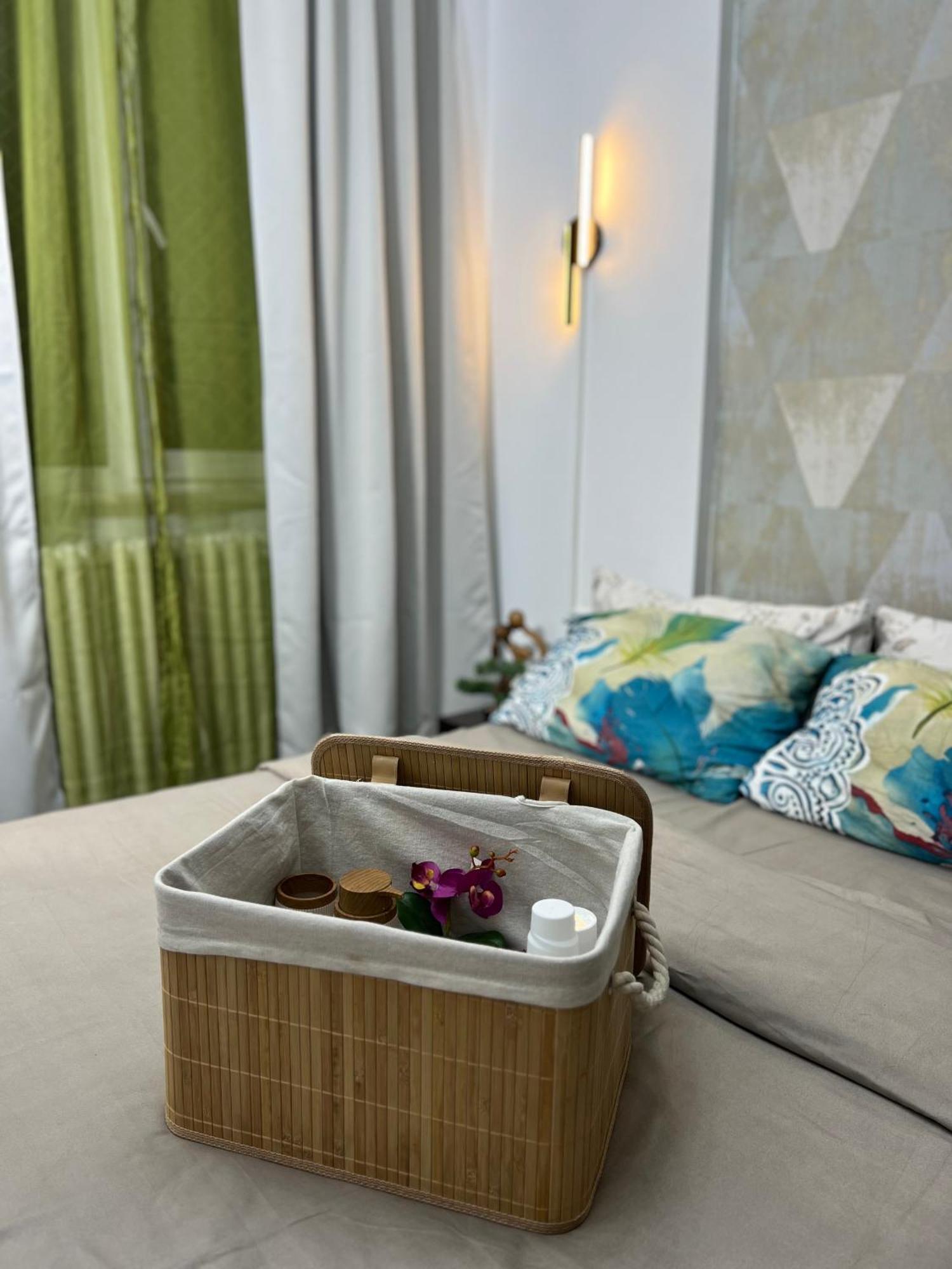 Kiwi Apart-Hotel 1Br Wi-Fi Free - Close To Old Town - Cozy Location - Shorter Or Longer Stay - R&M Boutique 布加勒斯特 外观 照片